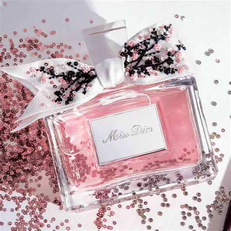 Miss Dior couture perfume